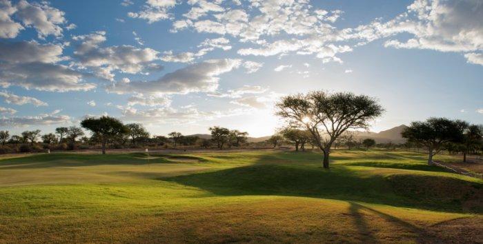 Beautiful Studio! Modern, Secure,Comfy Stay In Windhoek Golf Estate Buitenkant foto